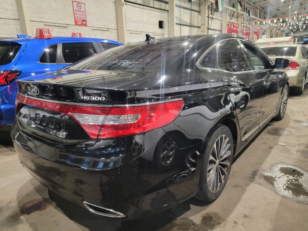2013 HYUNDAI GRANDEUR — 174292 KM — Lot 244380 — Main - Marhaba Auctions Used Cars - Image 3