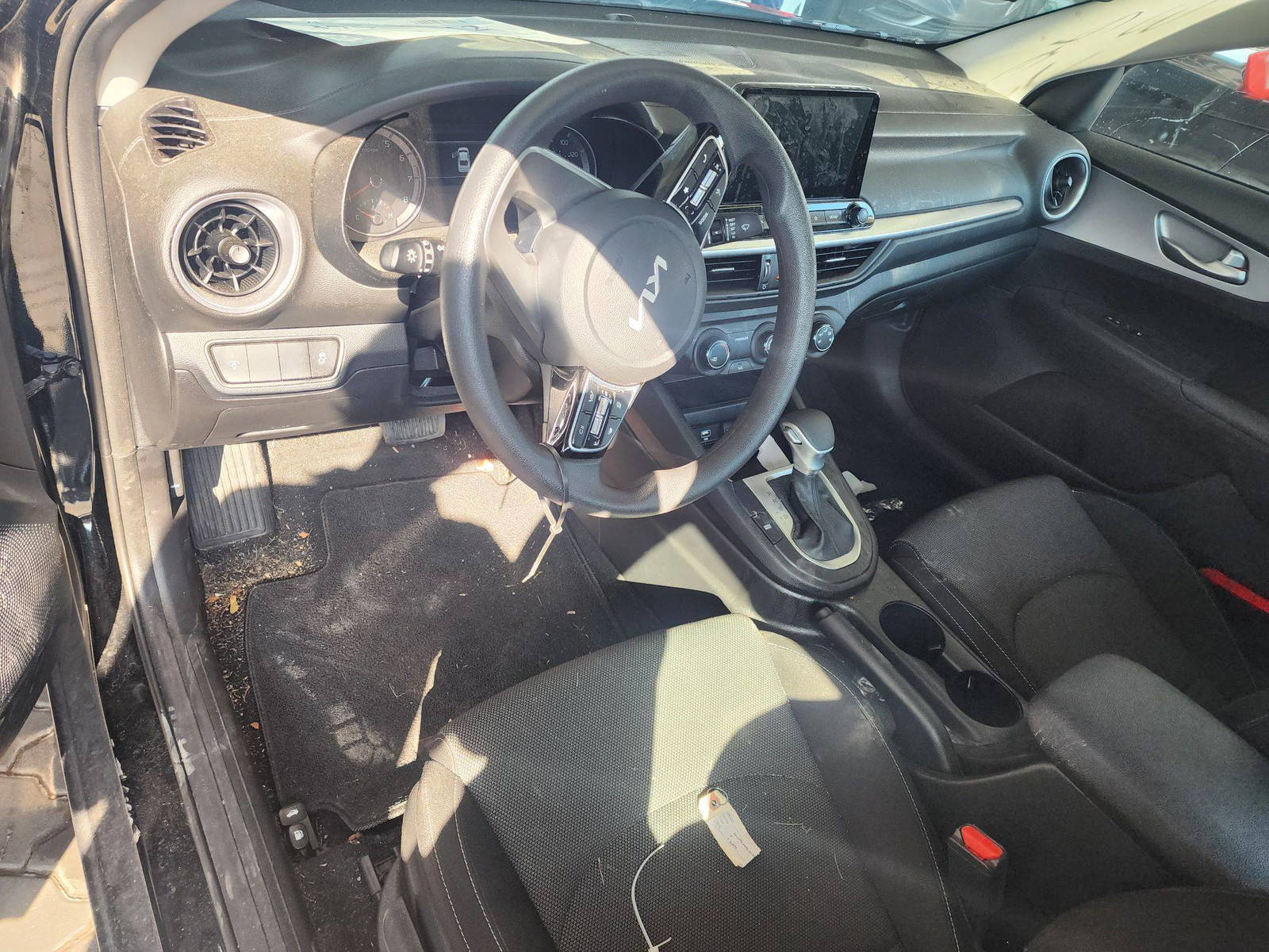 2023 KIA FORTE — 19723 Miles — Lot 37900212 - Marhaba Auctions Used Cars - Image 6