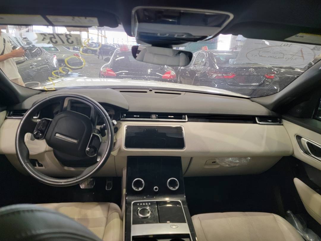 2020 LAND ROVER RANGE ROVER VELAR — 46740 Miles — Lot LA290378 — Main - Marhaba Auctions Used Cars - Image 7