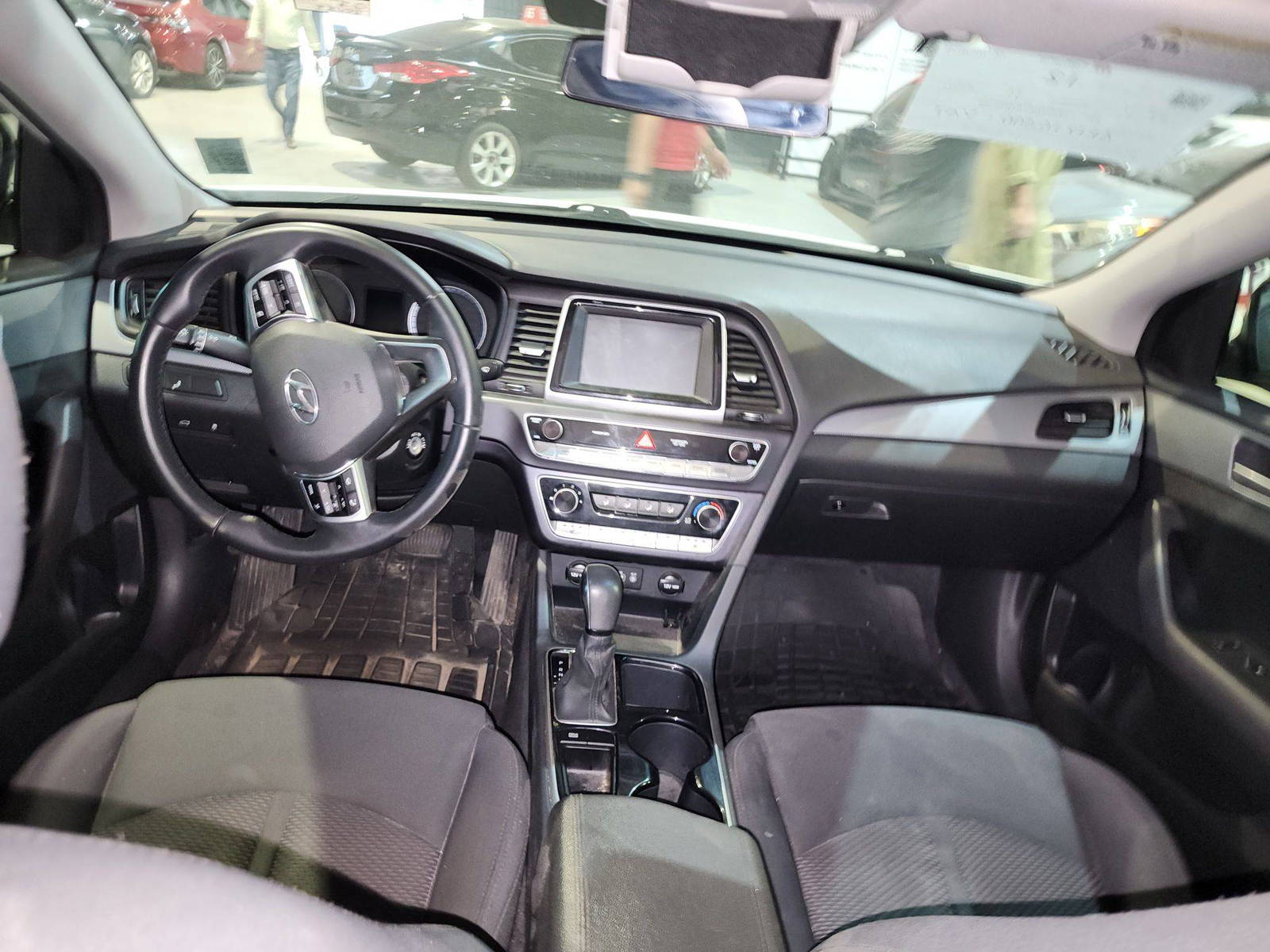 2019 HYUNDAI SONATA — 88478 KM — Lot 803768 — Al Quoz - Marhaba Auctions Used Cars - Image 6