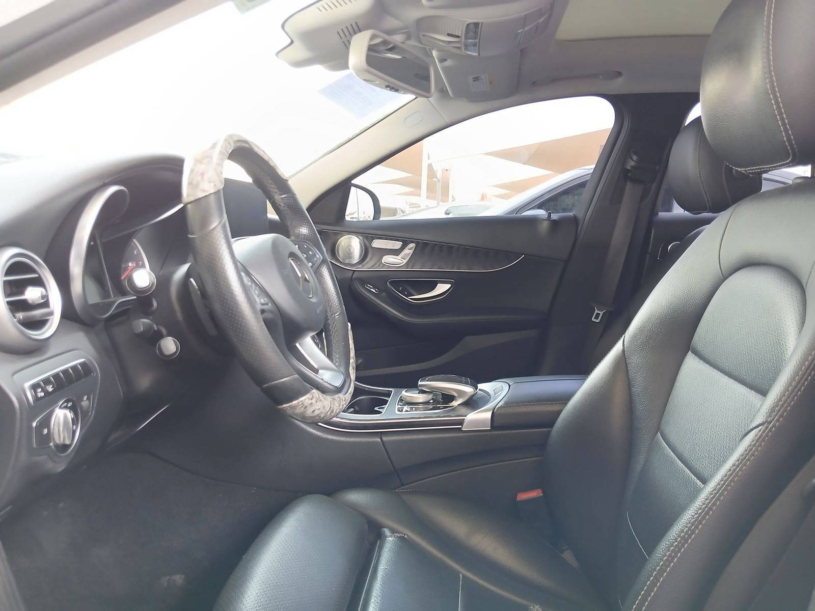 2016 MERCEDES BENZ C300 — 140857 Miles — Lot 8GU149104 — Souq - Marhaba Auctions Used Cars - Image 9
