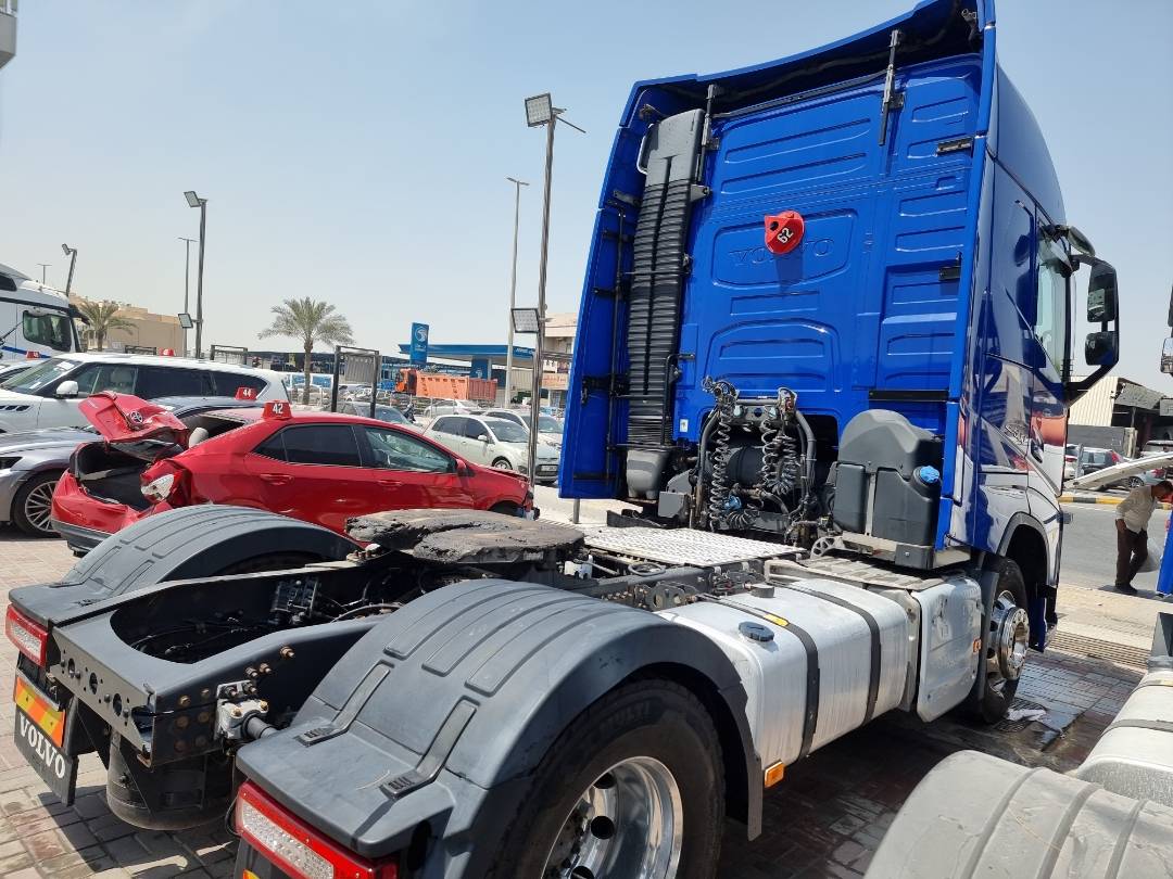 2016 VOLVO FH-Series — 827555 KM — Lot 9GB750662 — Ind. 12 - Marhaba Auctions Used Cars - Image 5