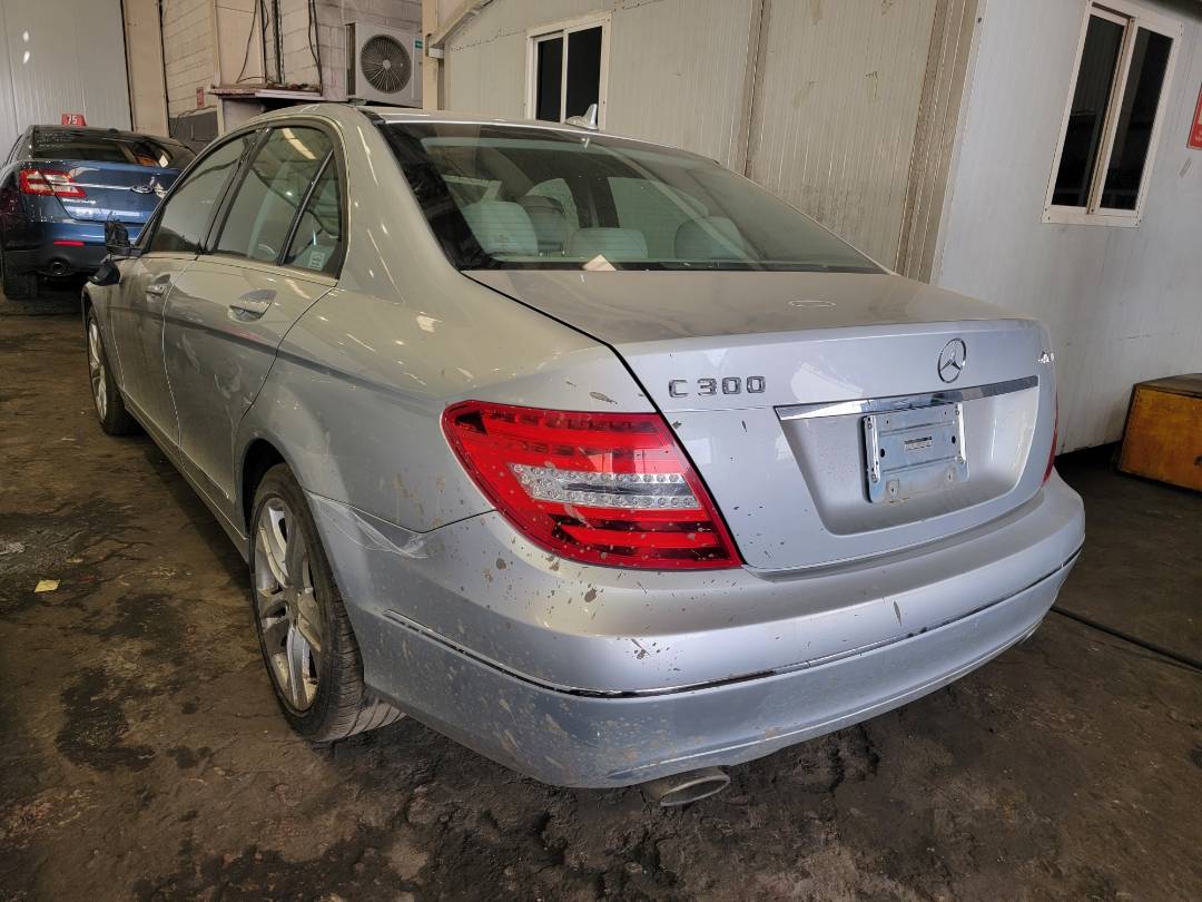 2014 MERCEDES BENZ C300 — 238757 Miles — Lot 41356588 — Main - Marhaba Auctions Used Cars - Image 4