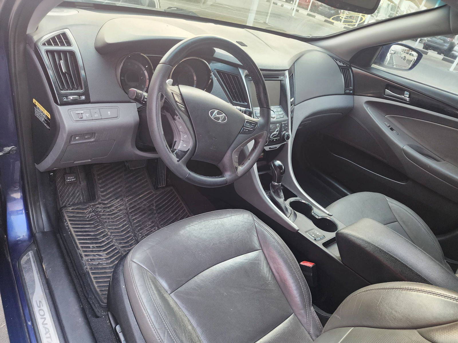 2013 HYUNDAI SONATA — 173576 Miles — Lot 70249443 - Marhaba Auctions Used Cars - Image 4