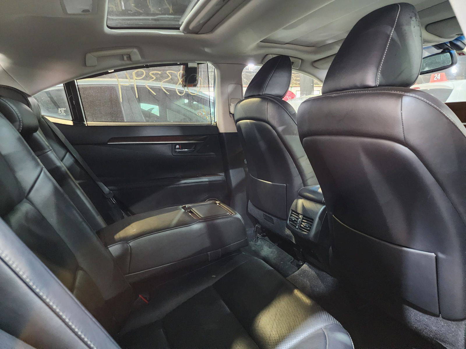 2013 LEXUS ES 350 — 110013 Miles — Lot 40627554 — Main - Marhaba Auctions Used Cars - Image 7