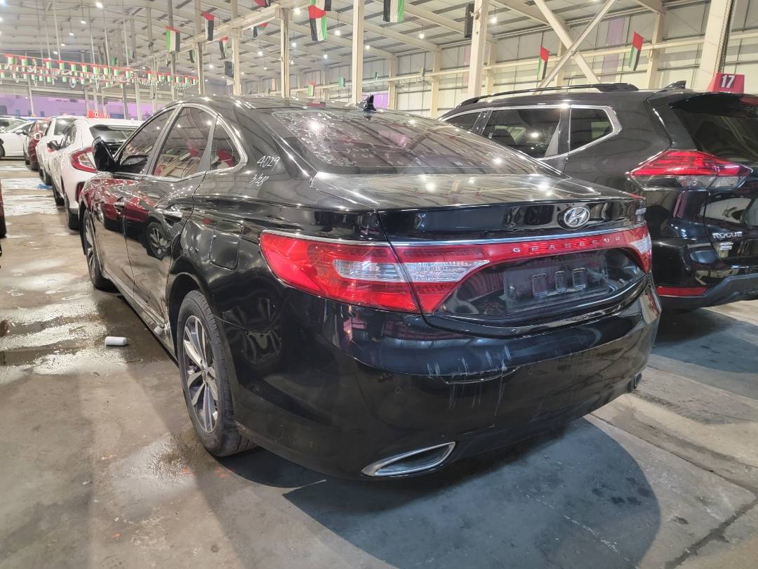 2011 HYUNDAI GRANDEUR — 222671 KM — Lot BBA001470 — Main - Marhaba Auctions Used Cars - Image 6