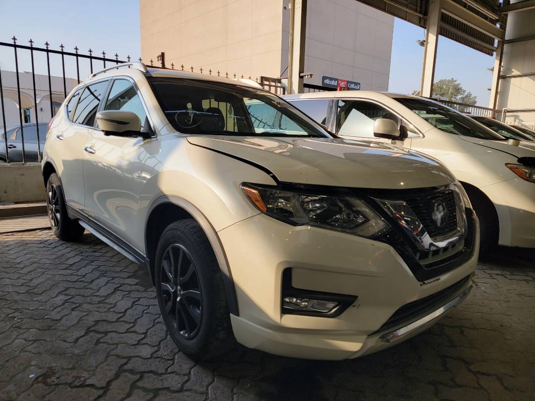 2018 NISSAN ROGUE — 100010 Miles — Lot 38717624 — Main - Marhaba Auctions Used Cars - Image 4
