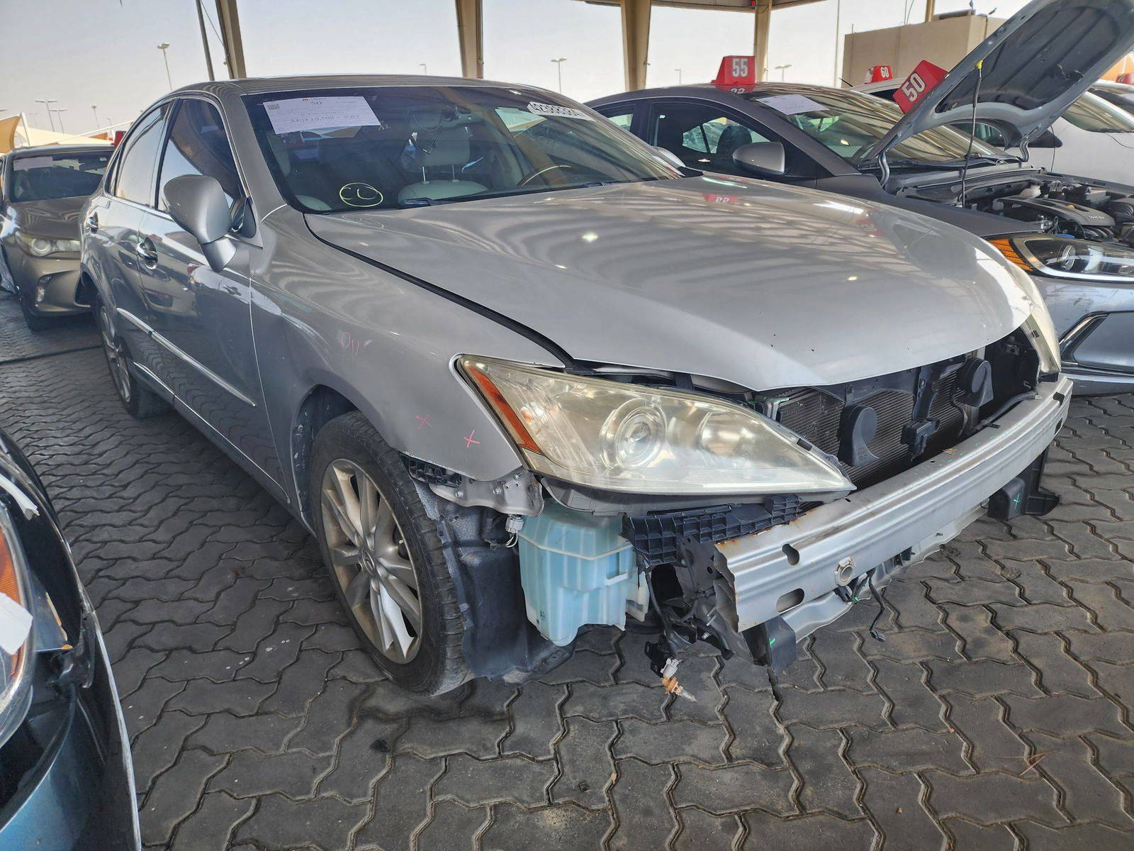 2011 LEXUS ES 350 — 137568 Miles — Lot 465715 — Souq - Marhaba Auctions Used Cars - Image 6