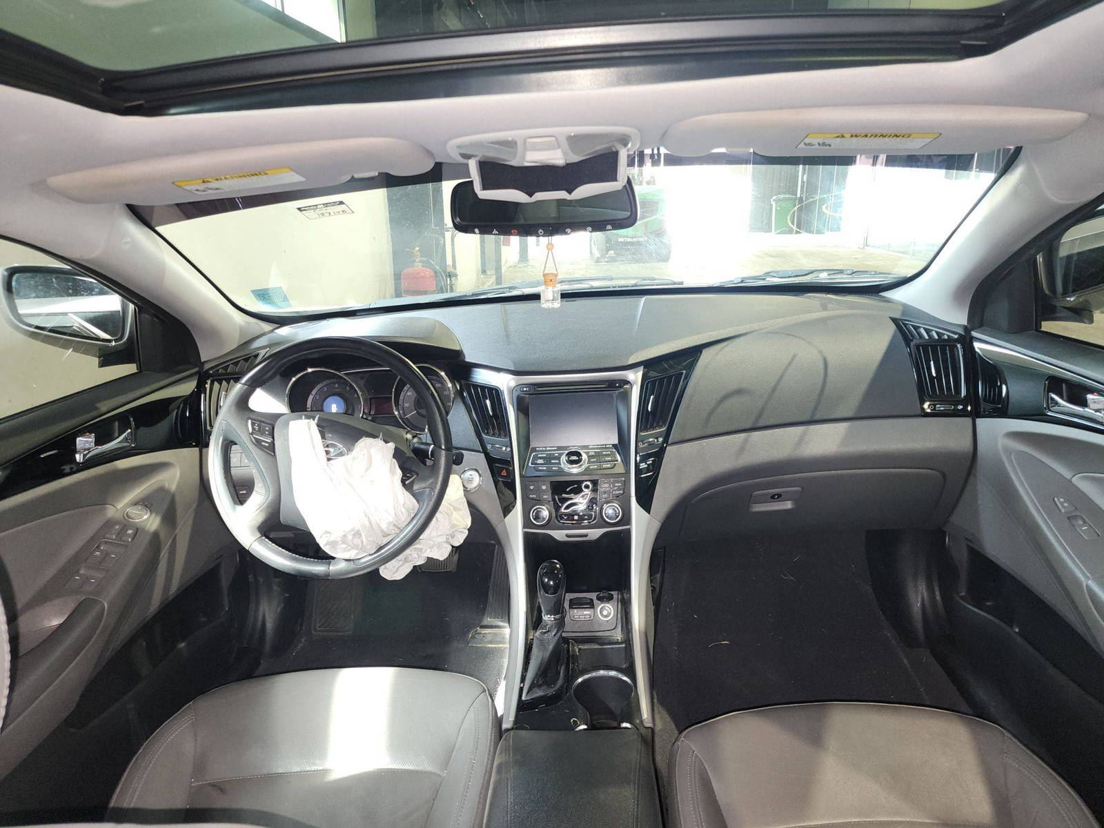 2012 HYUNDAI SONATA — 123108 Miles — Lot 48785435 — Al Quoz - Marhaba Auctions Used Cars - Image 6