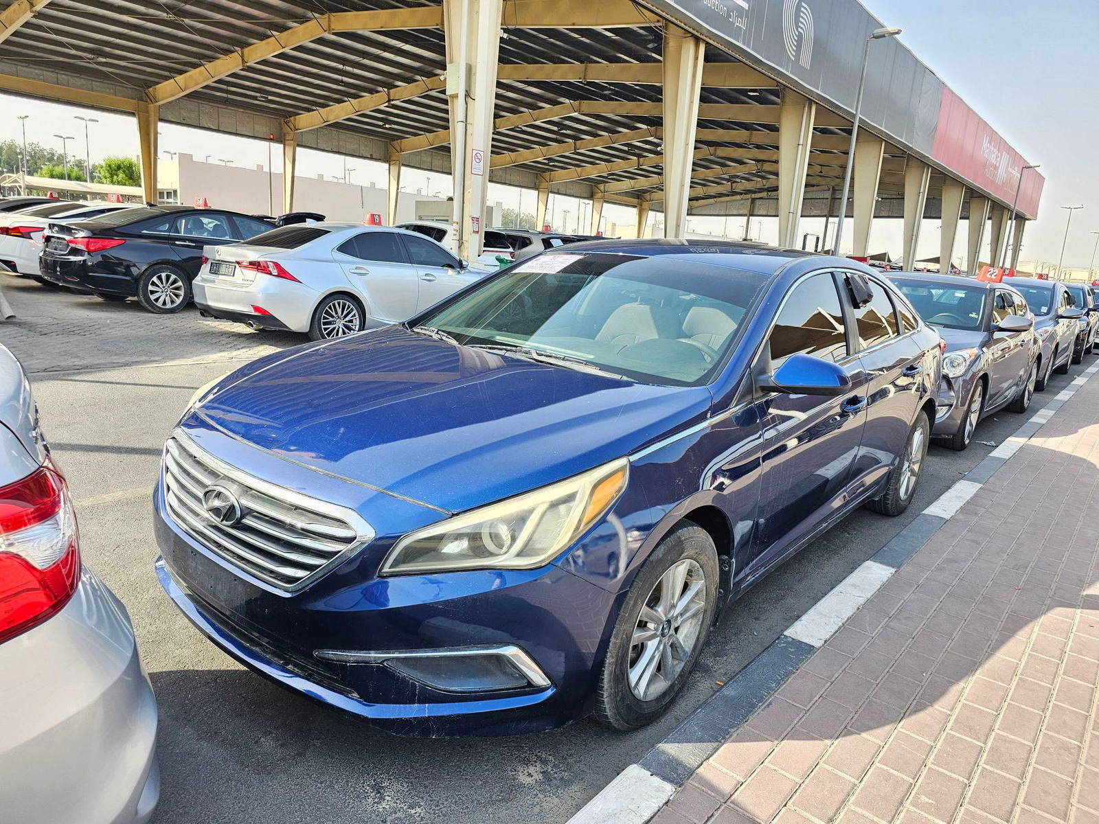 2016 HYUNDAI SONATA — 169353 Miles — Lot 2GH291432 — Souq - Marhaba Auctions Used Cars - Image 4