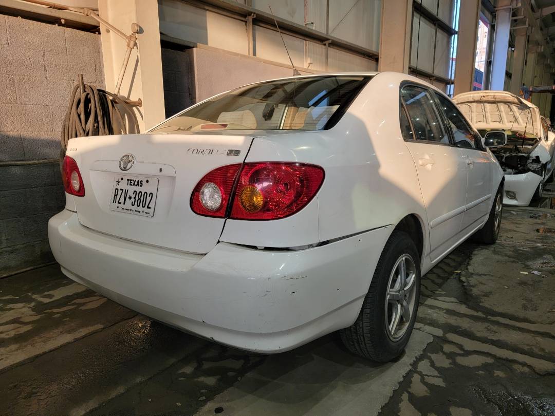 2003 TOYOTA COROLLA — 192546 Miles — Lot 0030330 — Main - Marhaba Auctions Used Cars - Image 3