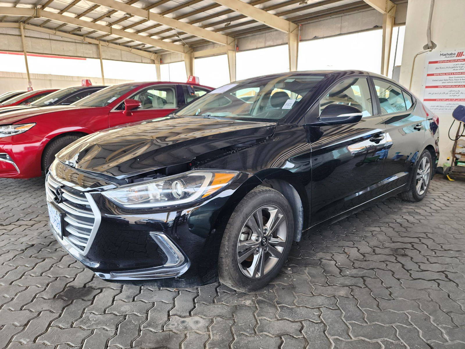 2018 HYUNDAI ELANTRA — 181399 KM — Lot 31065 — Souq - Marhaba Auctions Used Cars - Image 5