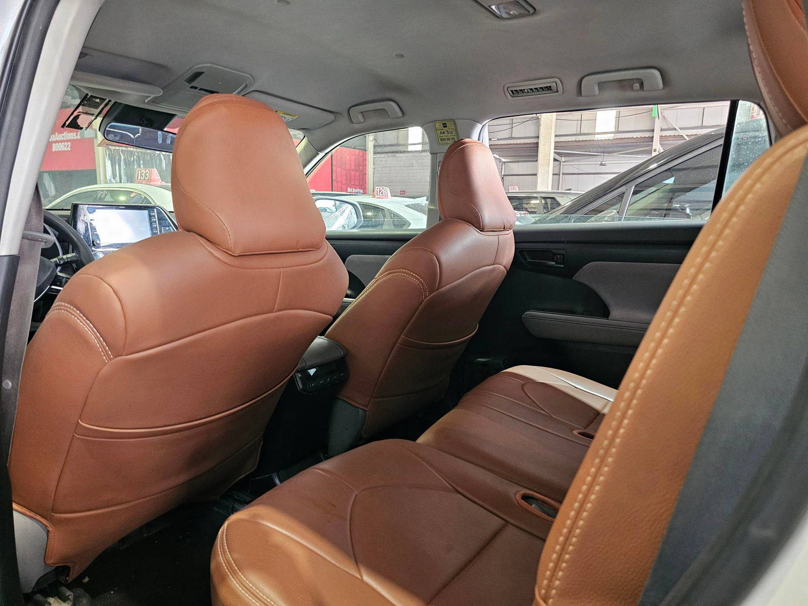 2021 TOYOTA HIGHLANDER — 999999 KM — Lot S070470 — Main - Marhaba Auctions Used Cars - Image 7