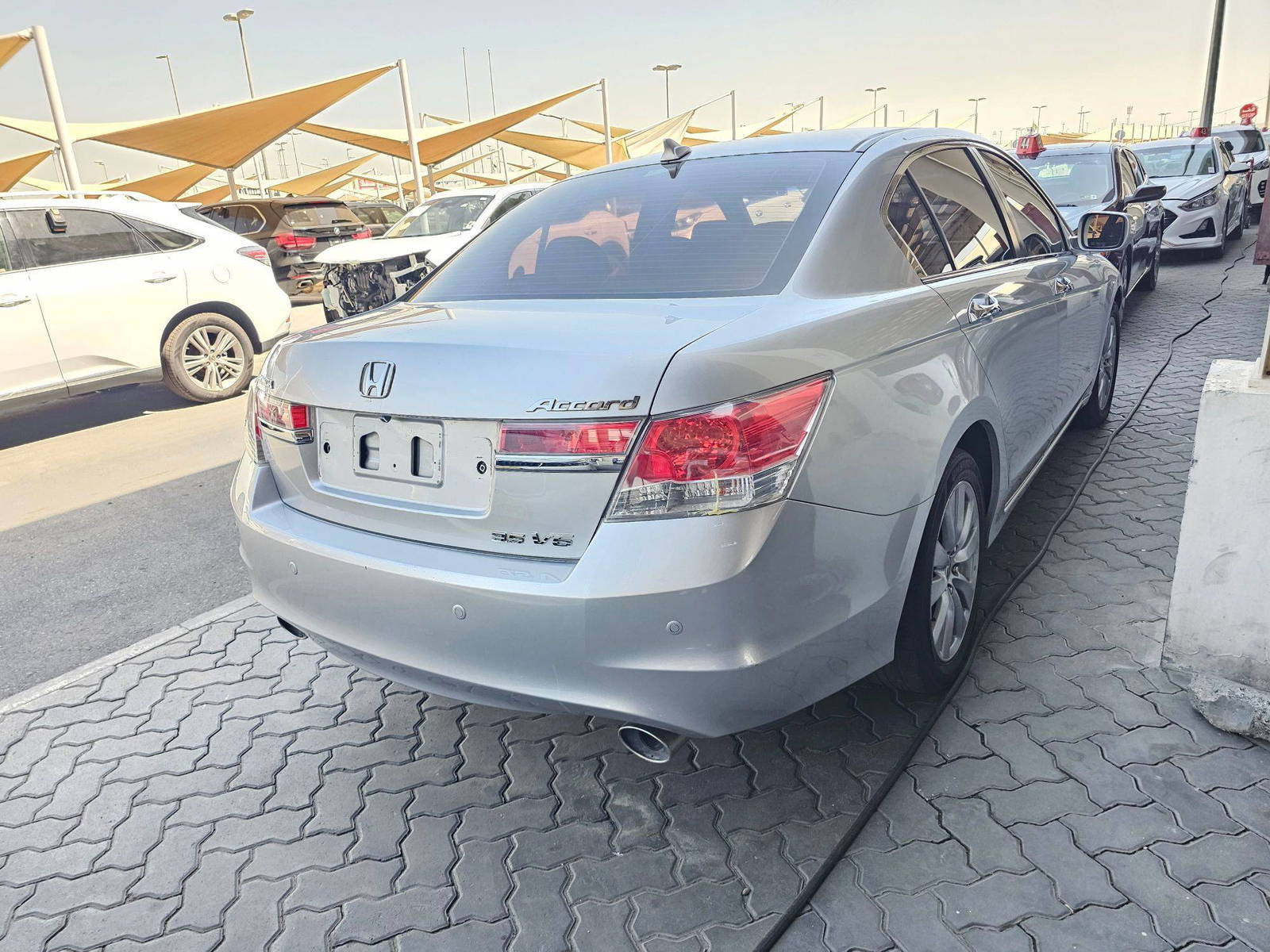 2011 HONDA ACCORD — 88297 KM — Lot C200990 — Souq - Marhaba Auctions Used Cars - Image 5
