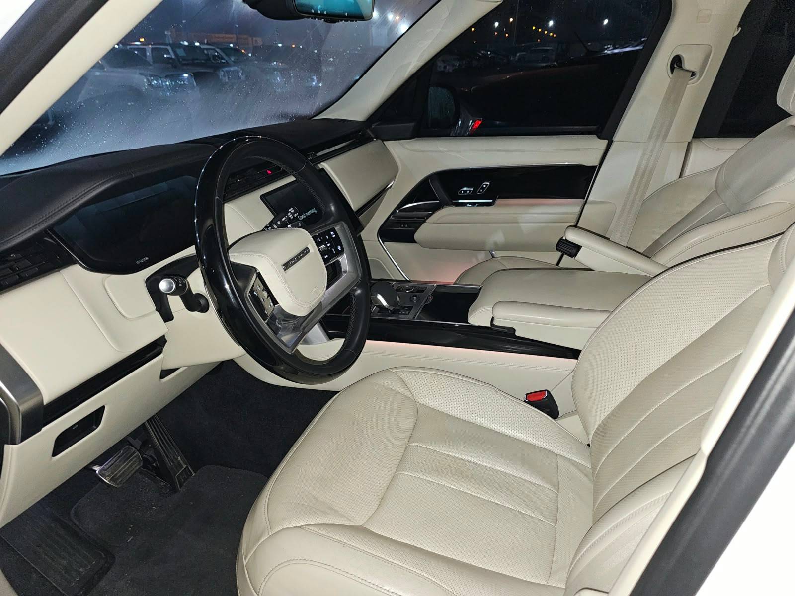 2023 LAND ROVER RANGE ROVER VOGUE AUTOBIOGRAPHY — 18543 KM — Lot 7XPA076782 - Marhaba Auctions Used Cars - Image 12