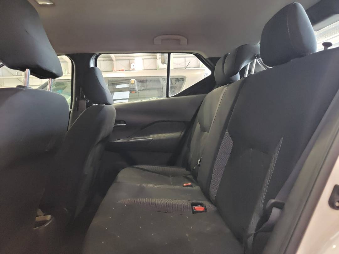 2018 NISSAN KICKS — 57780 Miles — Lot 81149353 — Souq - Marhaba Auctions Used Cars - Image 6