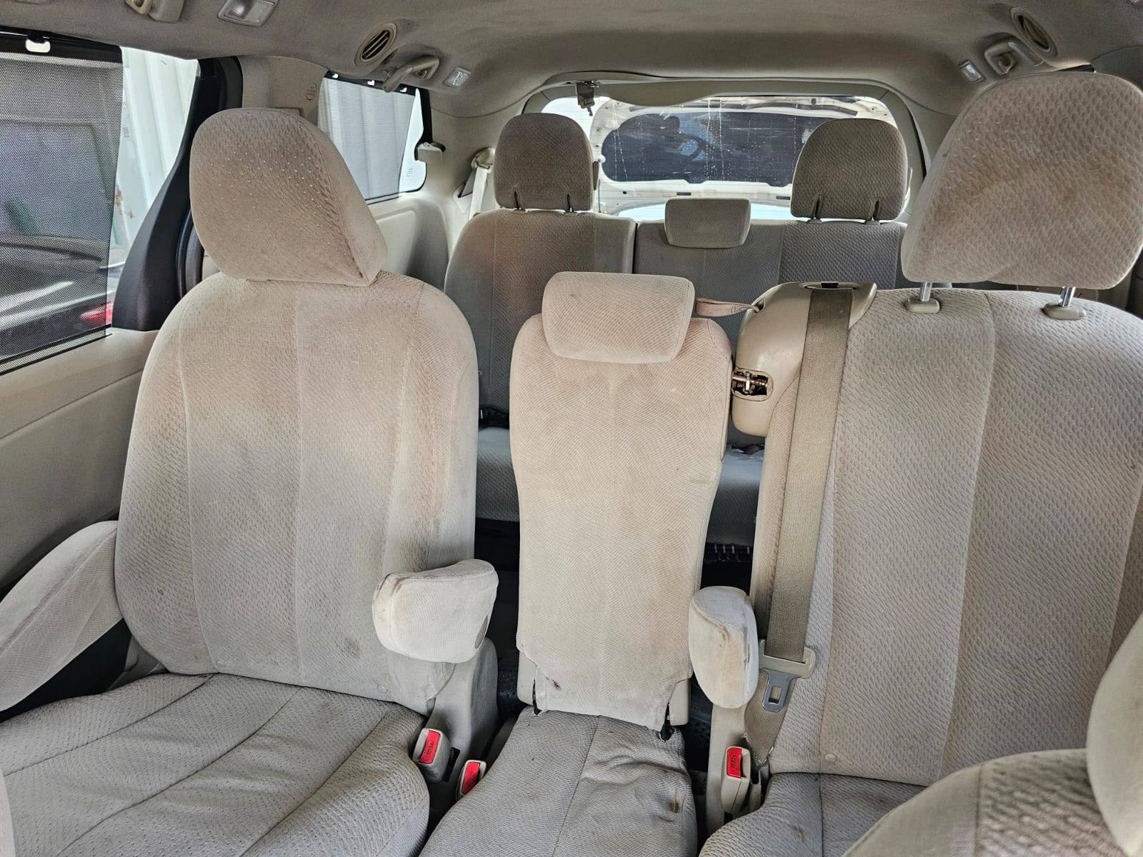 2013 TOYOTA SIENNA — Lot DS326949 — Main - Marhaba Auctions Used Cars - Image 9