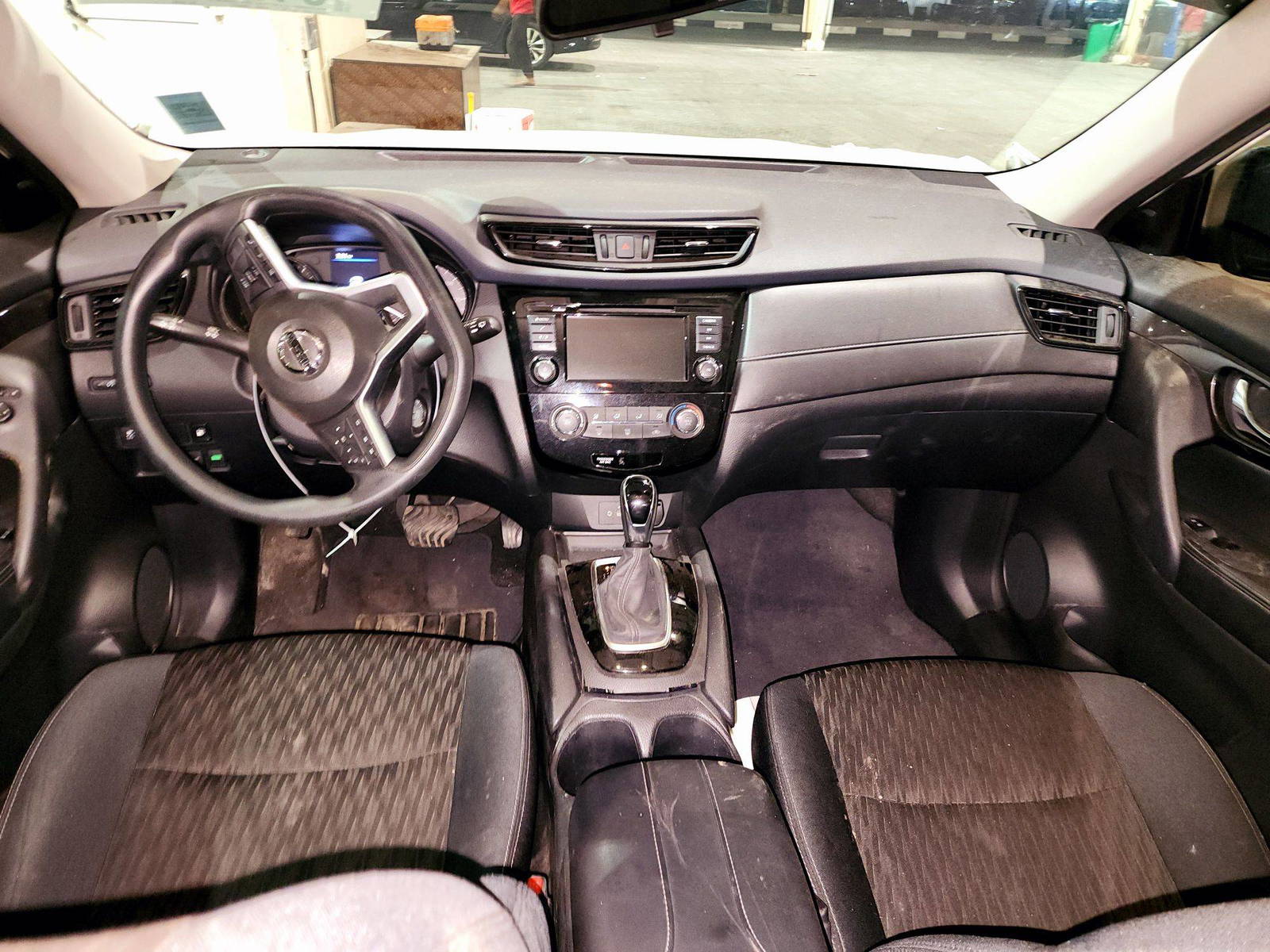 2018 NISSAN ROGUE — 129748 KM — Lot 84789444 — Souq - Marhaba Auctions Used Cars - Image 7