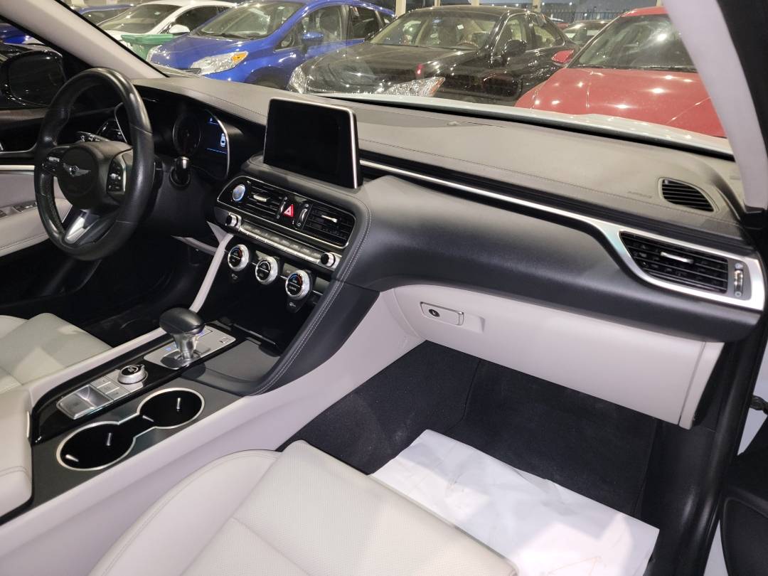 2020 HYUNDAI GENESIS G70 — 30253 Miles — Lot 1LU056522 - Marhaba Auctions Used Cars - Image 5