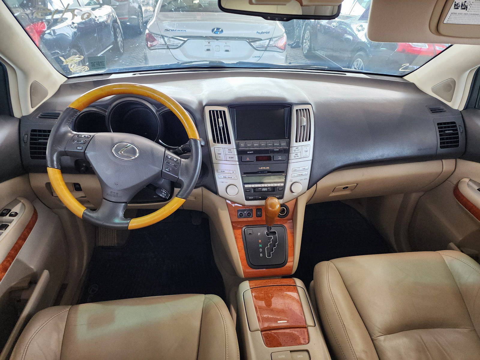 2007 LEXUS RX 400H — 187162 Miles — Lot 2011408 — Souq - Marhaba Auctions Used Cars - Image 7
