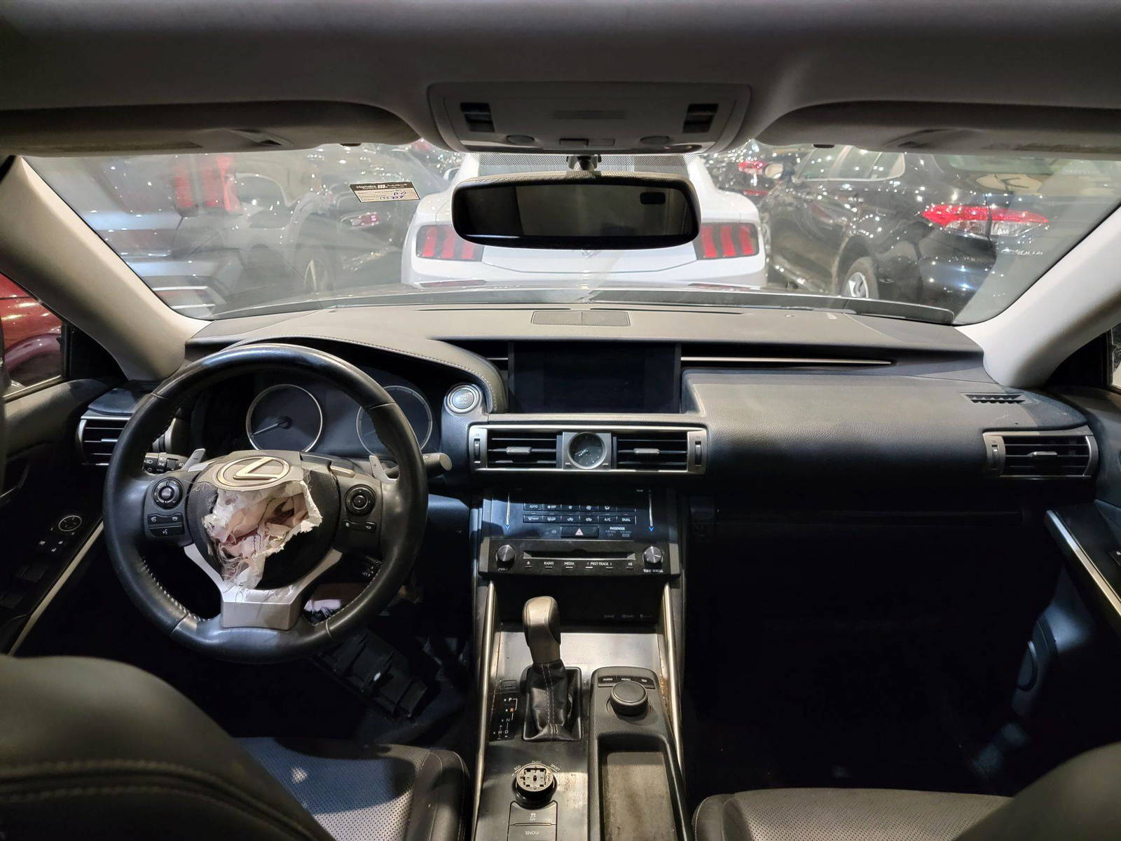 LEXUS IS 250 2014 - Marhaba Auction Used Cars - Image 8