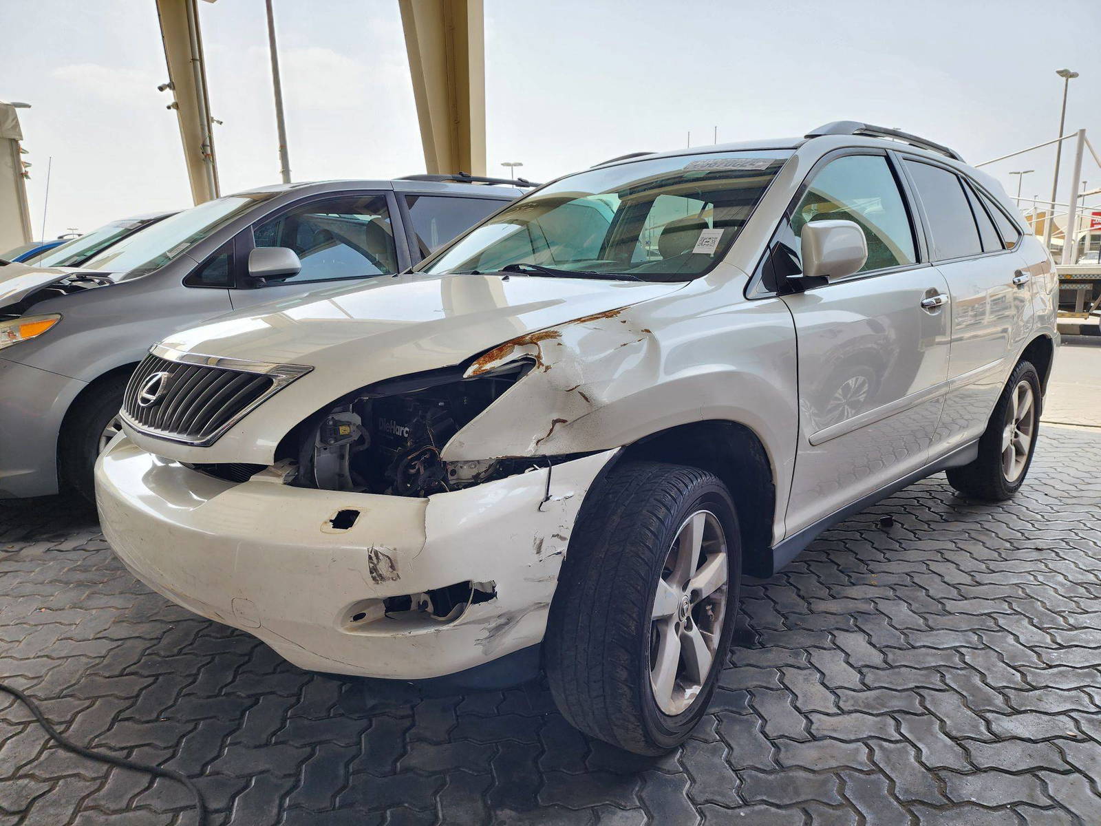 2008 LEXUS RX 350 — 255178 Miles — Lot 56053 — Souq - Marhaba Auctions Used Cars - Image 5