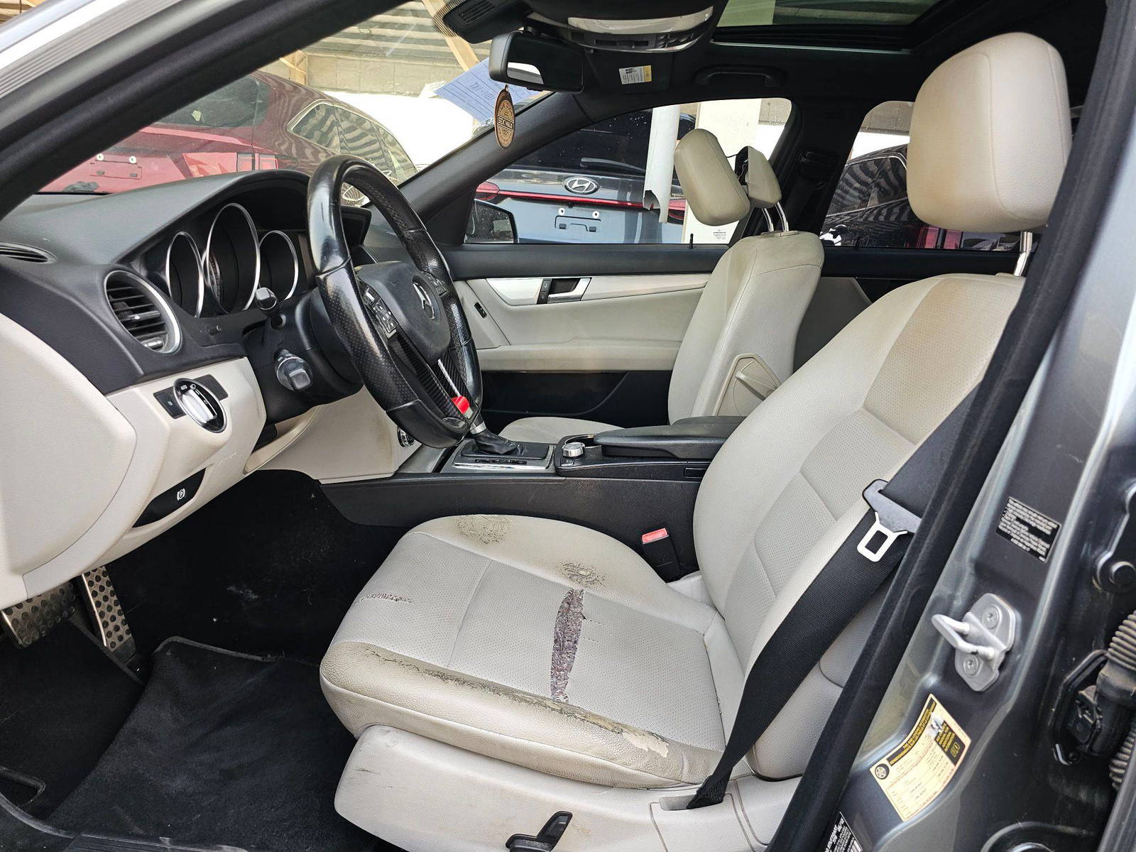 MERCEDES BENZ C 250 2012 - Marhaba Auction Used Cars - Image 9