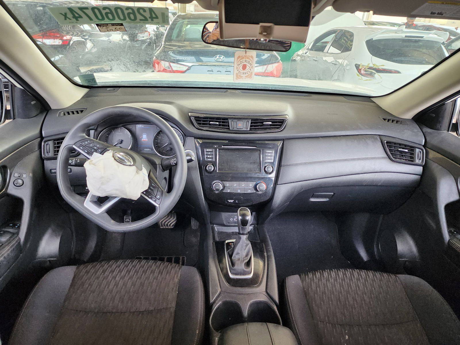 2019 NISSAN ROGUE — 65610 KM — Lot 42606074 — Souq - Marhaba Auctions Used Cars - Image 7