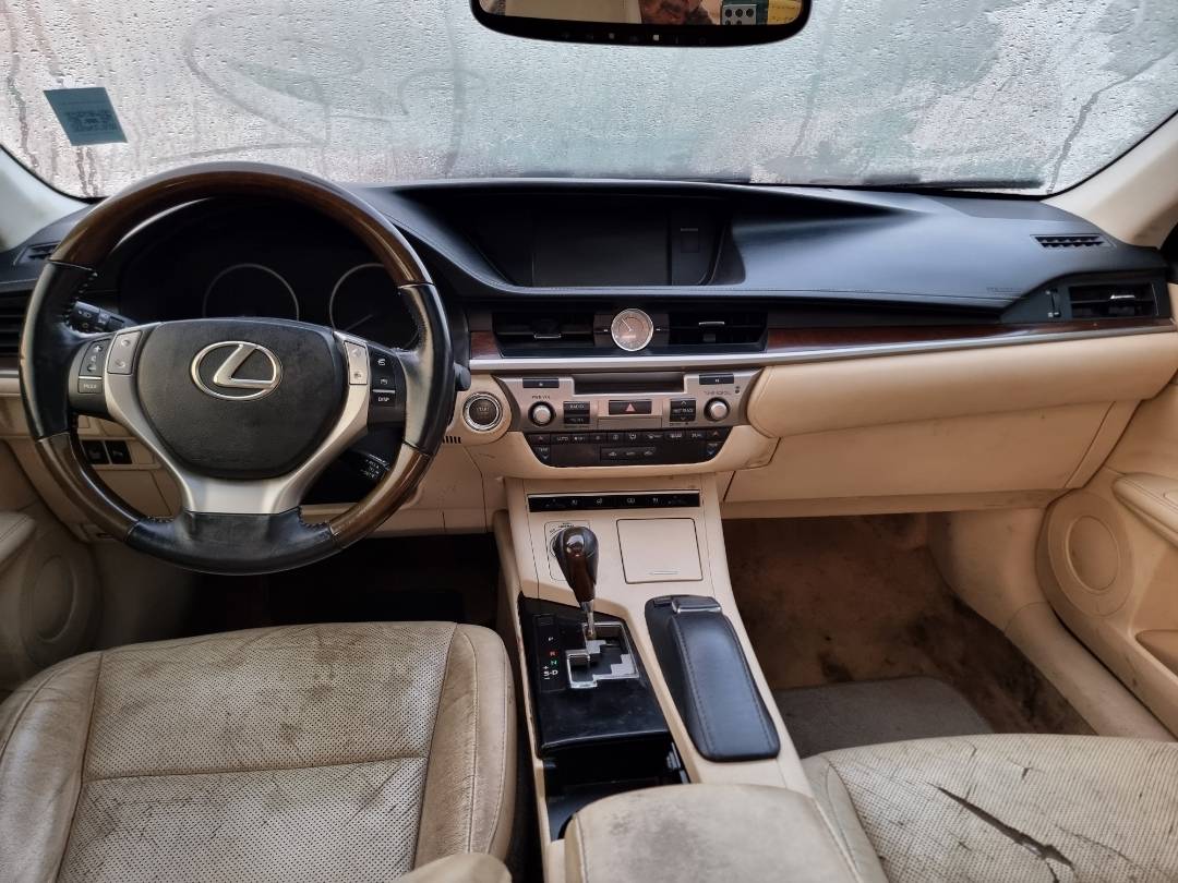 2015 LEXUS ES 350 — 155185 Miles — Lot 125487 — Souq - Marhaba Auctions Used Cars - Image 7