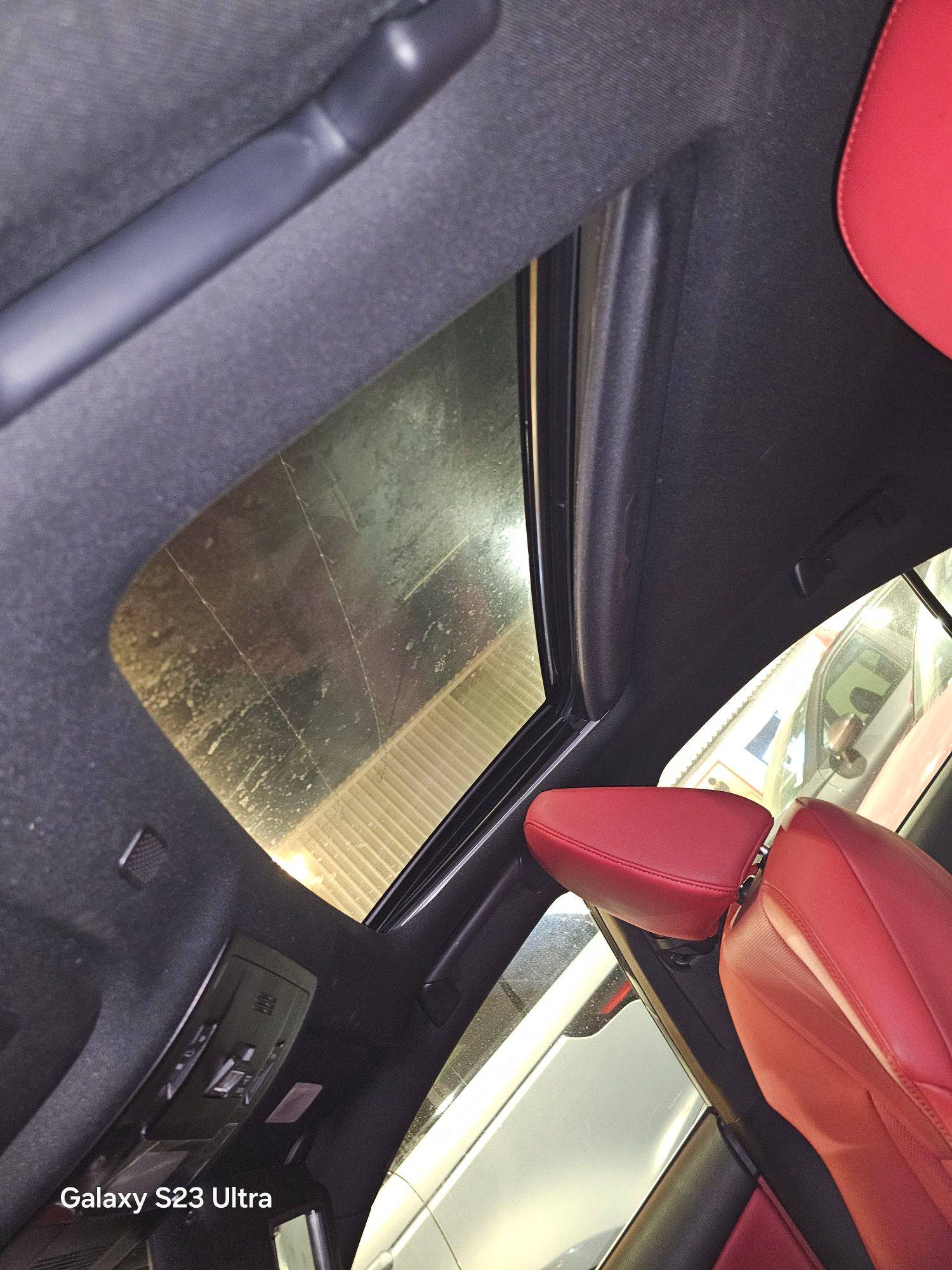 LEXUS IS 350 F SPORT 2023 - Marhaba Auction Used Cars - Image 9