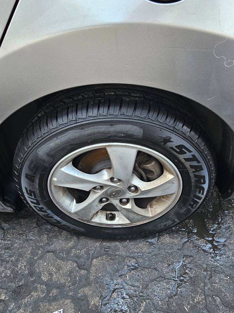 2015 HYUNDAI ELANTRA — 190600 Miles — Lot H548932 — Souq - Marhaba Auctions Used Cars - Image 8