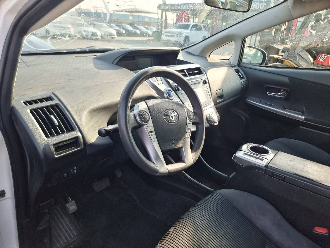 2015 TOYOTA PRIUS V — 234816 Miles — Lot 023302 — Ind. 12 - Marhaba Auctions Used Cars - Image 7