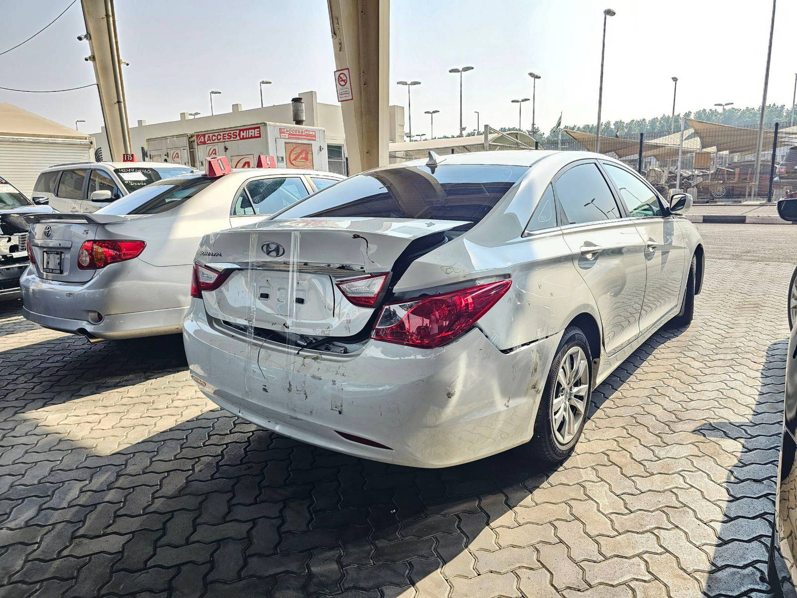 2011 HYUNDAI SONATA — 195762 KM — Lot 201551 — Main - Marhaba Auctions Used Cars - Image 4