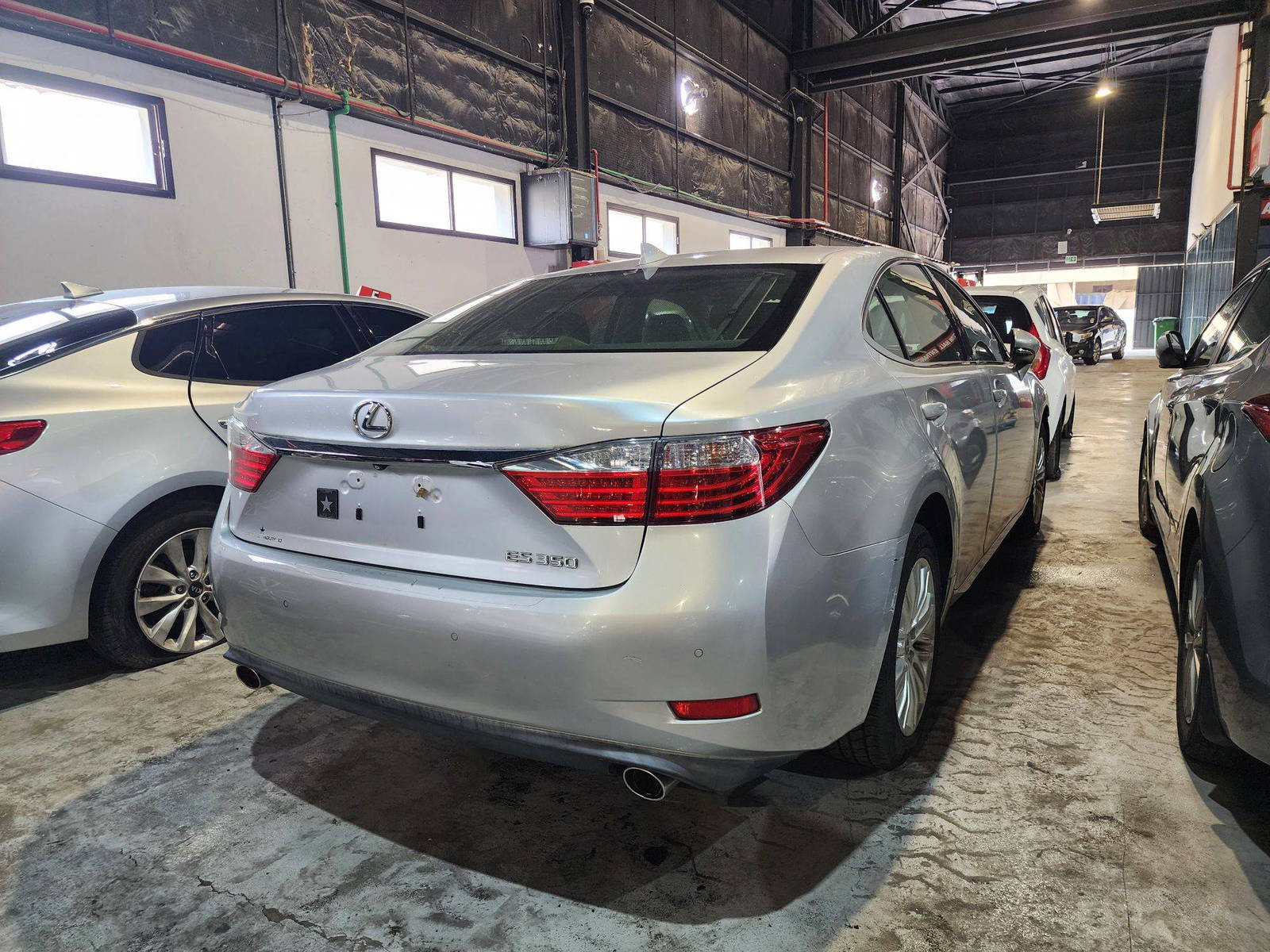 2015 LEXUS ES 350 — 60303 Miles — Lot 162070 — Main - Marhaba Auctions Used Cars - Image 4