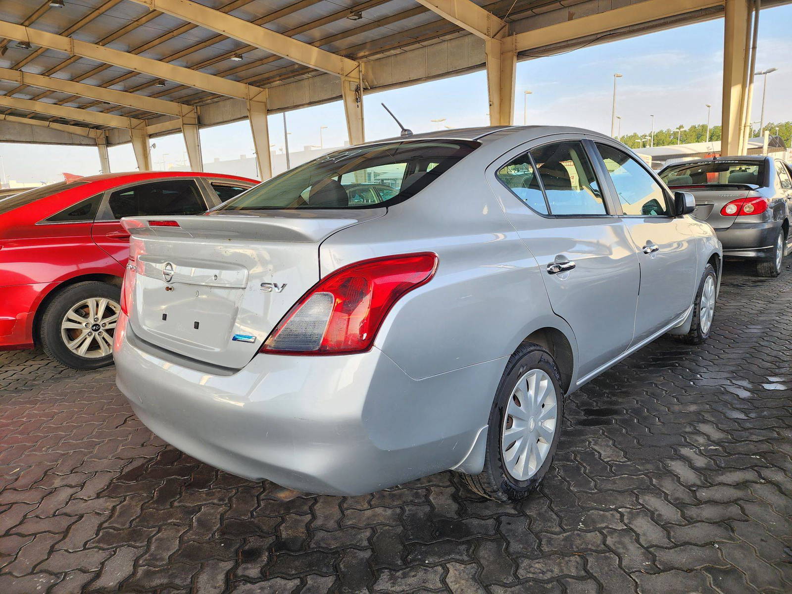 2013 NISSAN VERSA — 176480 Miles — Lot 50650394 — Souq - Marhaba Auctions Used Cars - Image 3