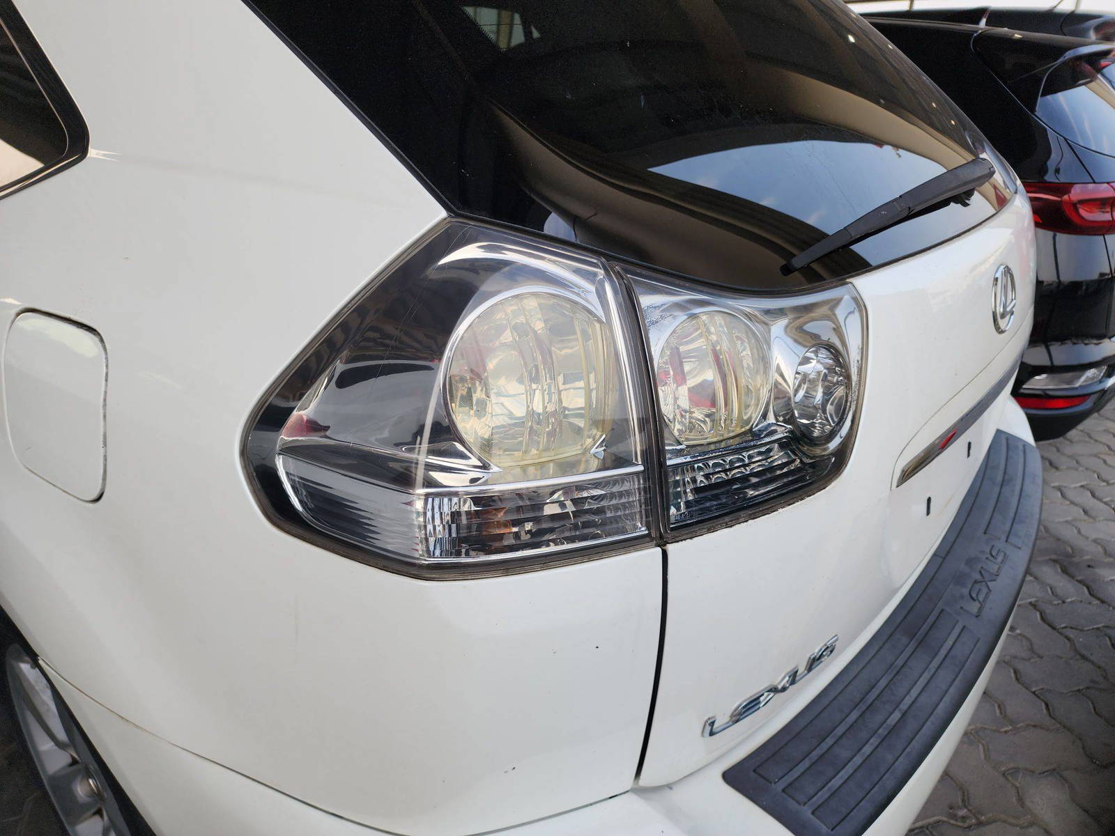 2007 LEXUS RX 350 — 236074 Miles — Lot 42870944 — Souq - Marhaba Auctions Used Cars - Image 12
