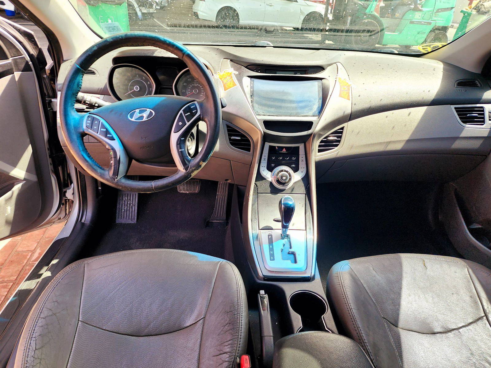 2012 HYUNDAI ELANTRA — 215345 Miles — Lot CH113427 — Souq - Marhaba Auctions Used Cars - Image 7