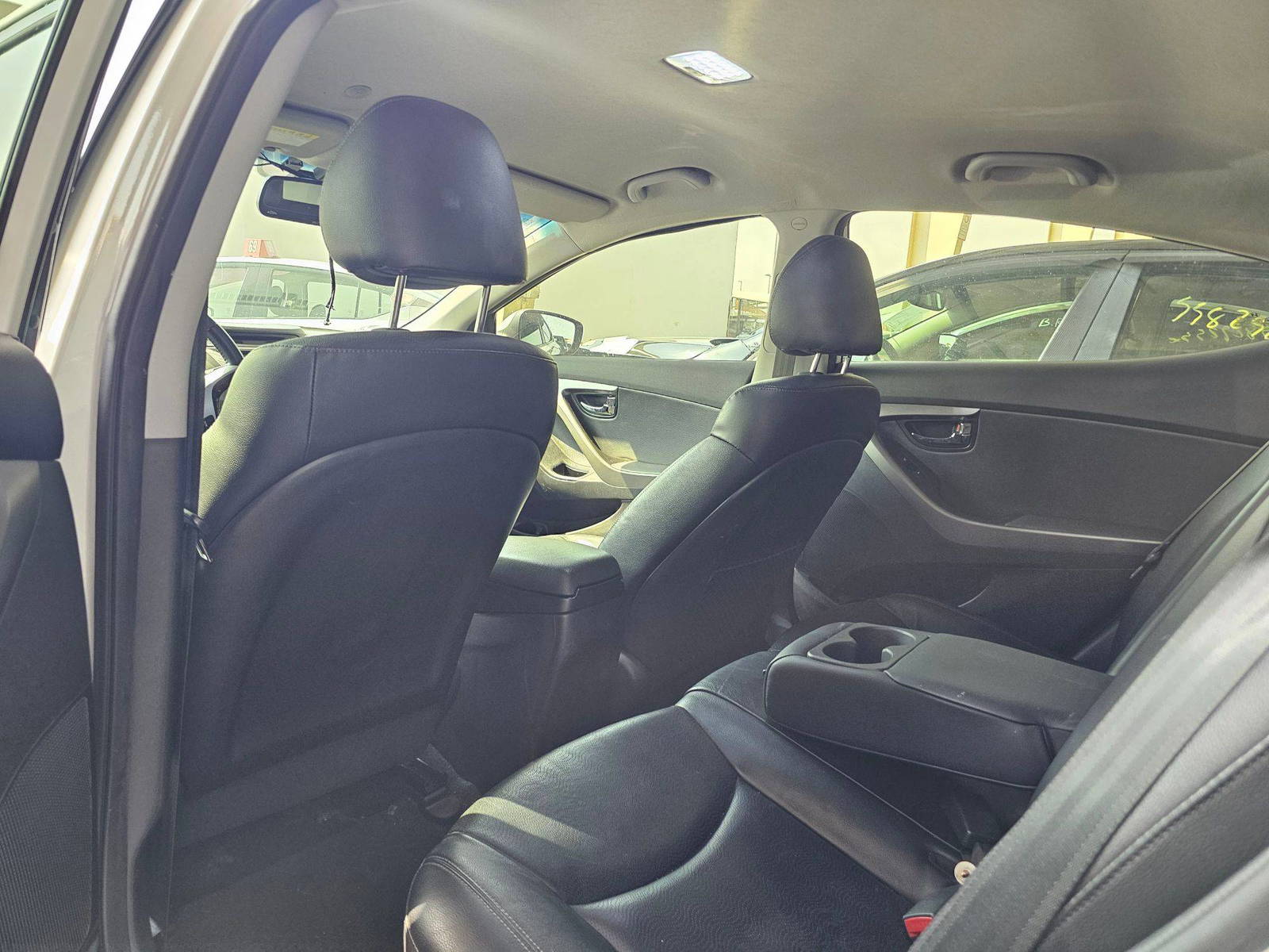 2011 HYUNDAI AVANTE — 173178 KM — Lot 009723 — Souq - Marhaba Auctions Used Cars - Image 6