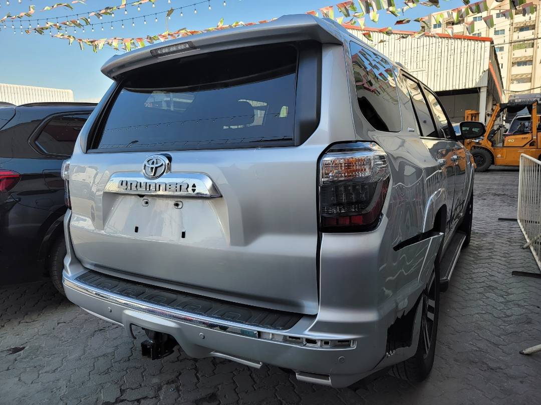 2020 TOYOTA 4RUNNER SR5 — 62745 KM — Lot 84289804 — Main - Marhaba Auctions Used Cars - Image 4
