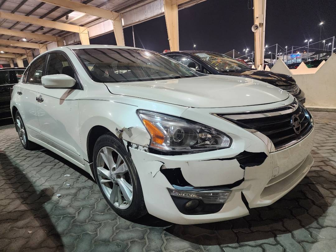 2015 NISSAN ALTIMA — 181461 Miles — Lot 4212884 — Main - Marhaba Auctions Used Cars - Image 4