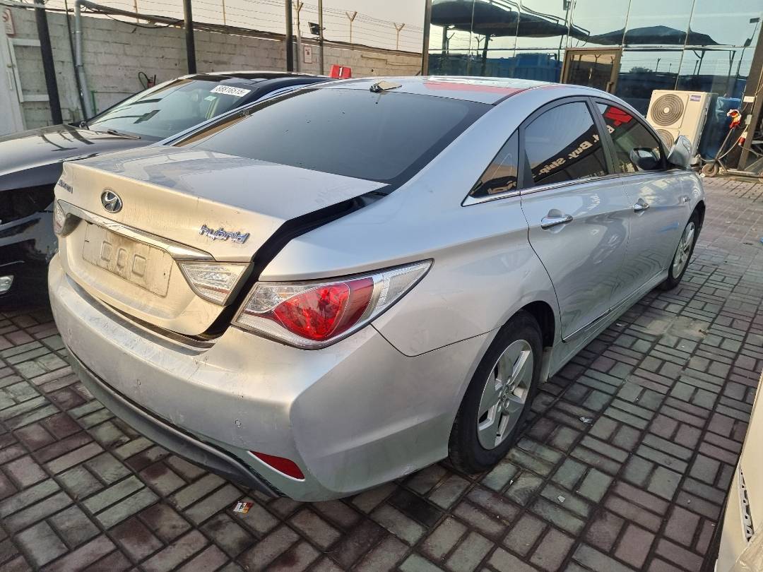 HYUNDAI SONATA 2012 - Marhaba Auction Used Cars - Image 4