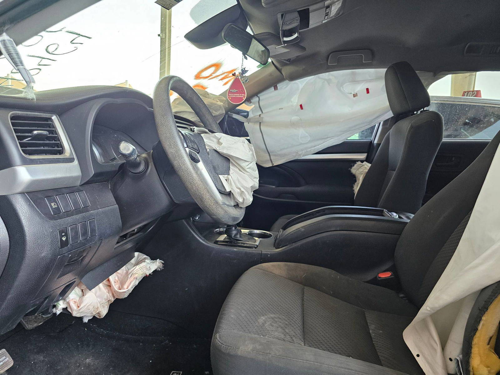 2019 TOYOTA HIGHLANDER — 109725 Miles — Lot FH8KS048464 — Souq - Marhaba Auctions Used Cars - Image 8