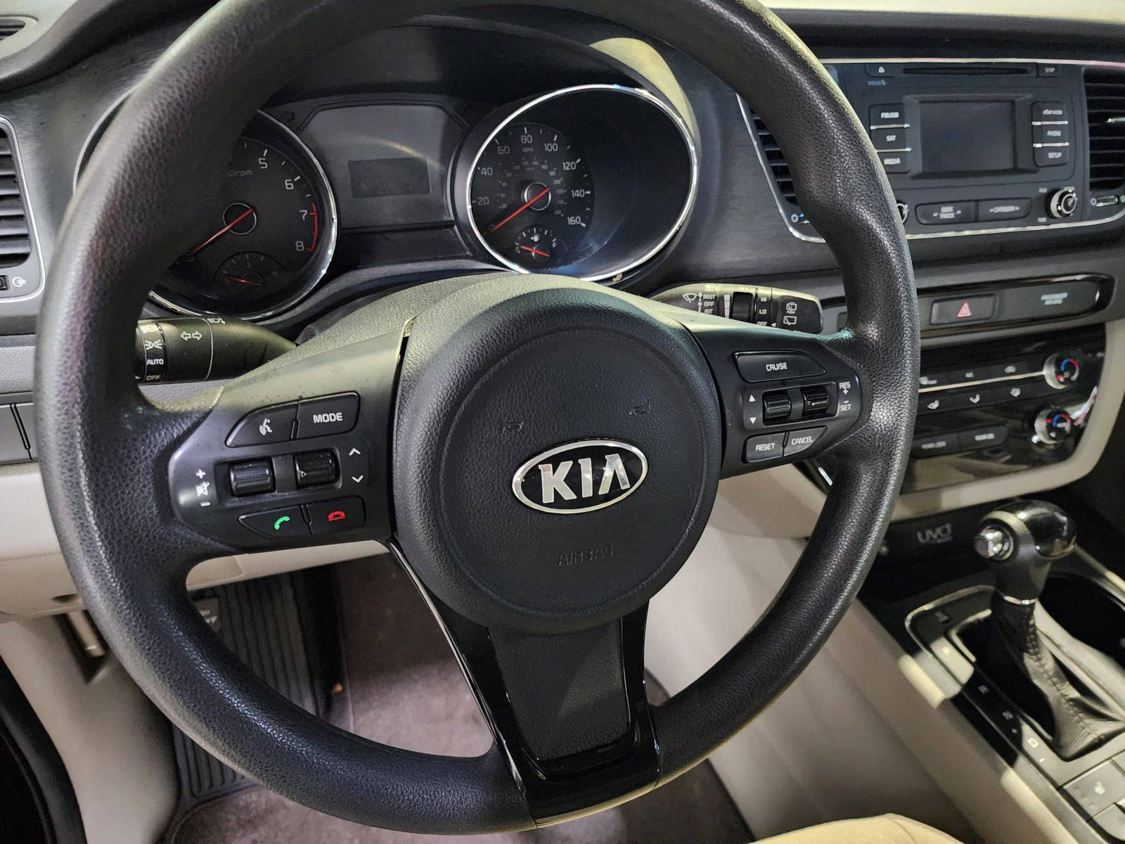 2016 KIA SEDONA — 210855 Miles — Lot 41223661 — Al Quoz - Marhaba Auctions Used Cars - Image 12