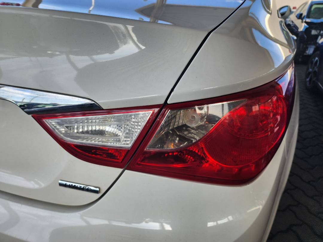 2011 HYUNDAI SONATA — 191273 Miles — Lot 38988534 - Marhaba Auctions Used Cars - Image 9