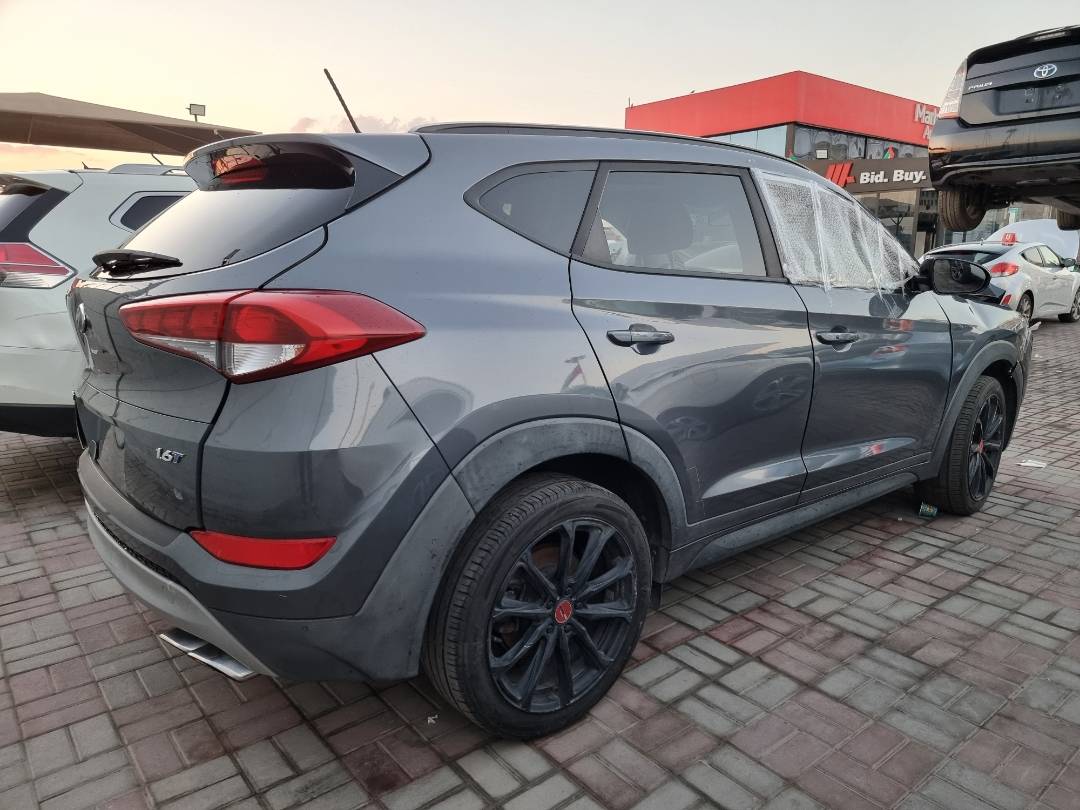 2017 HYUNDAI TUCSON — 128793 Miles — Lot 80569503 — Ind. 12 - Marhaba Auctions Used Cars - Image 3