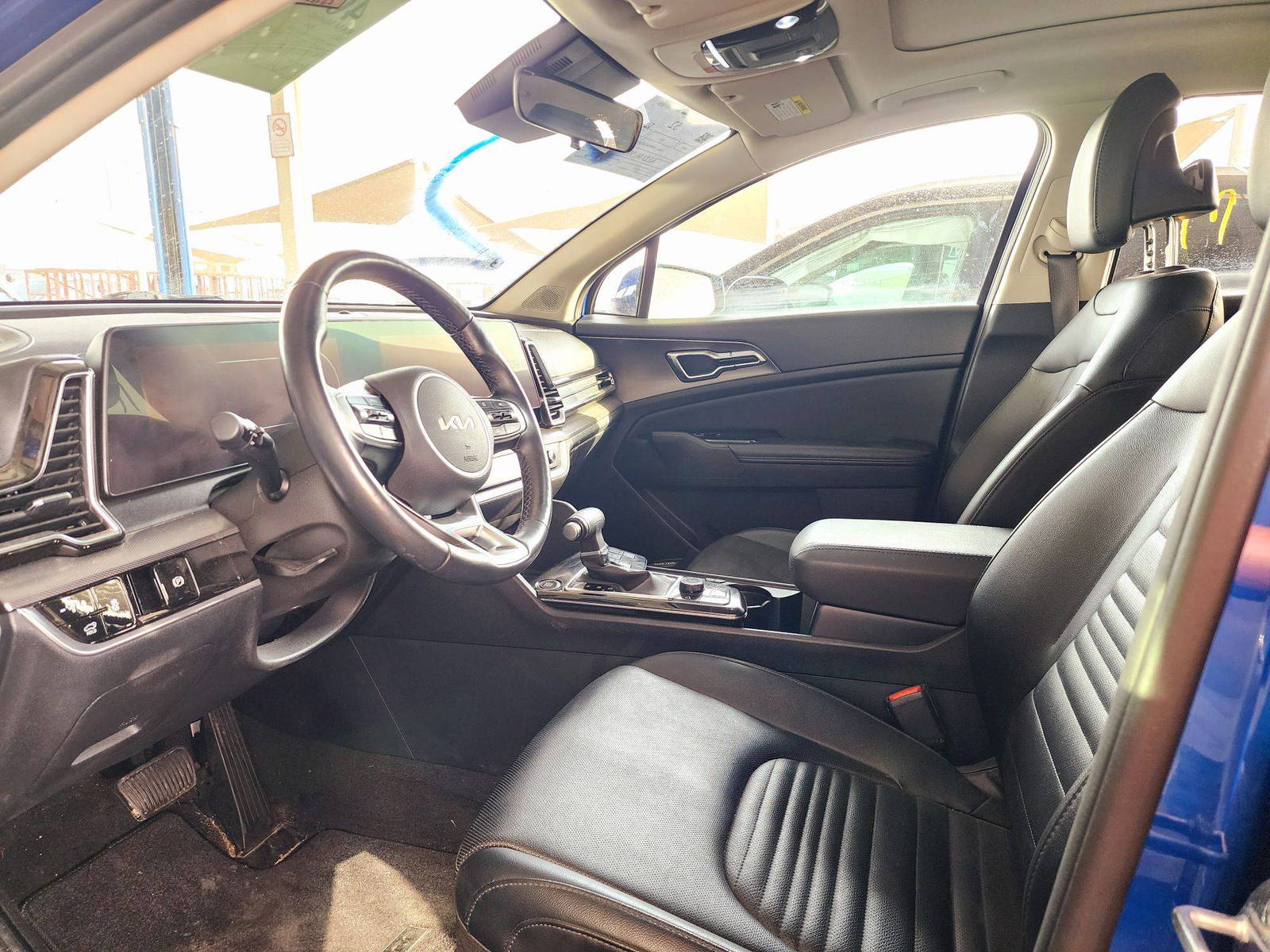 2023 KIA SPORTAGE — 88562 Miles — Lot 40847073 — Souq - Marhaba Auctions Used Cars - Image 9