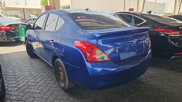 NISSAN VERSA