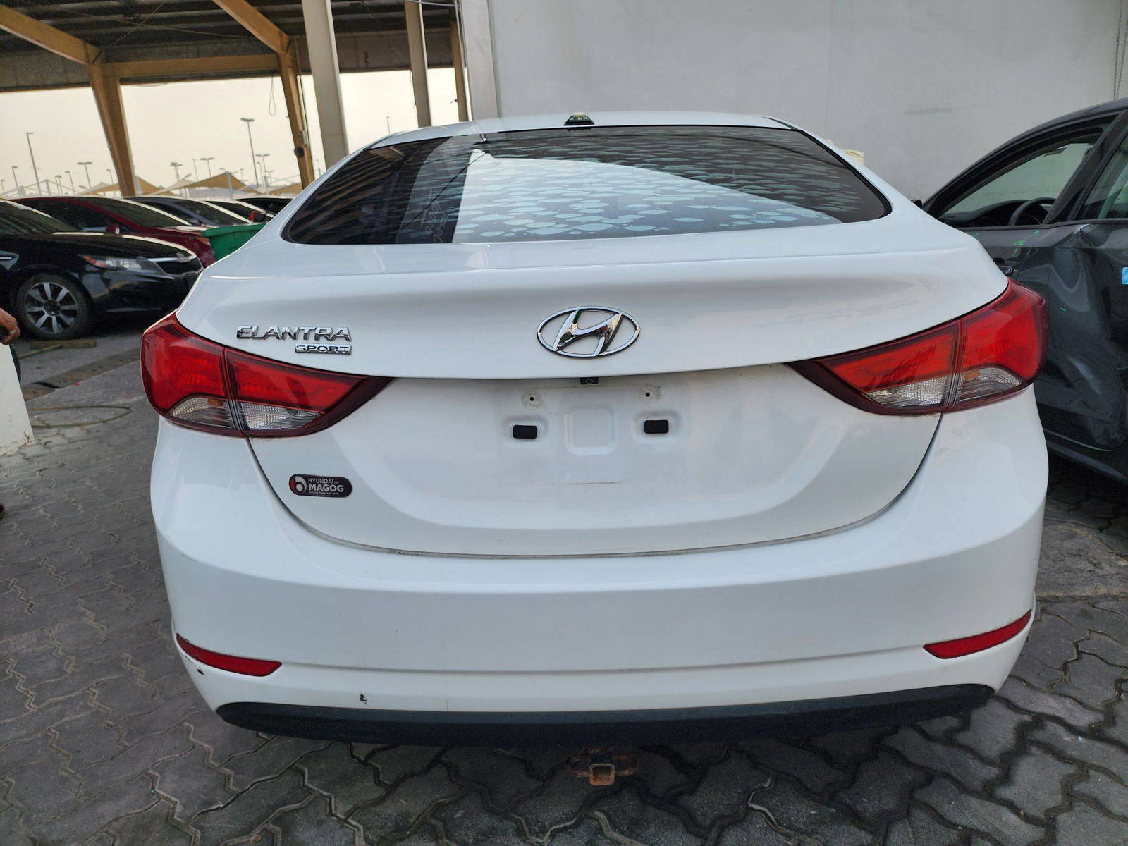 2016 HYUNDAI ELANTRA — 39320 KM — Lot 644697 — Souq - Marhaba Auctions Used Cars - Image 14