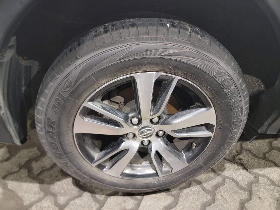 2018 TOYOTA RAV4 — 59889 Miles — Lot 65704213 - Marhaba Auctions Used Cars - Image 9