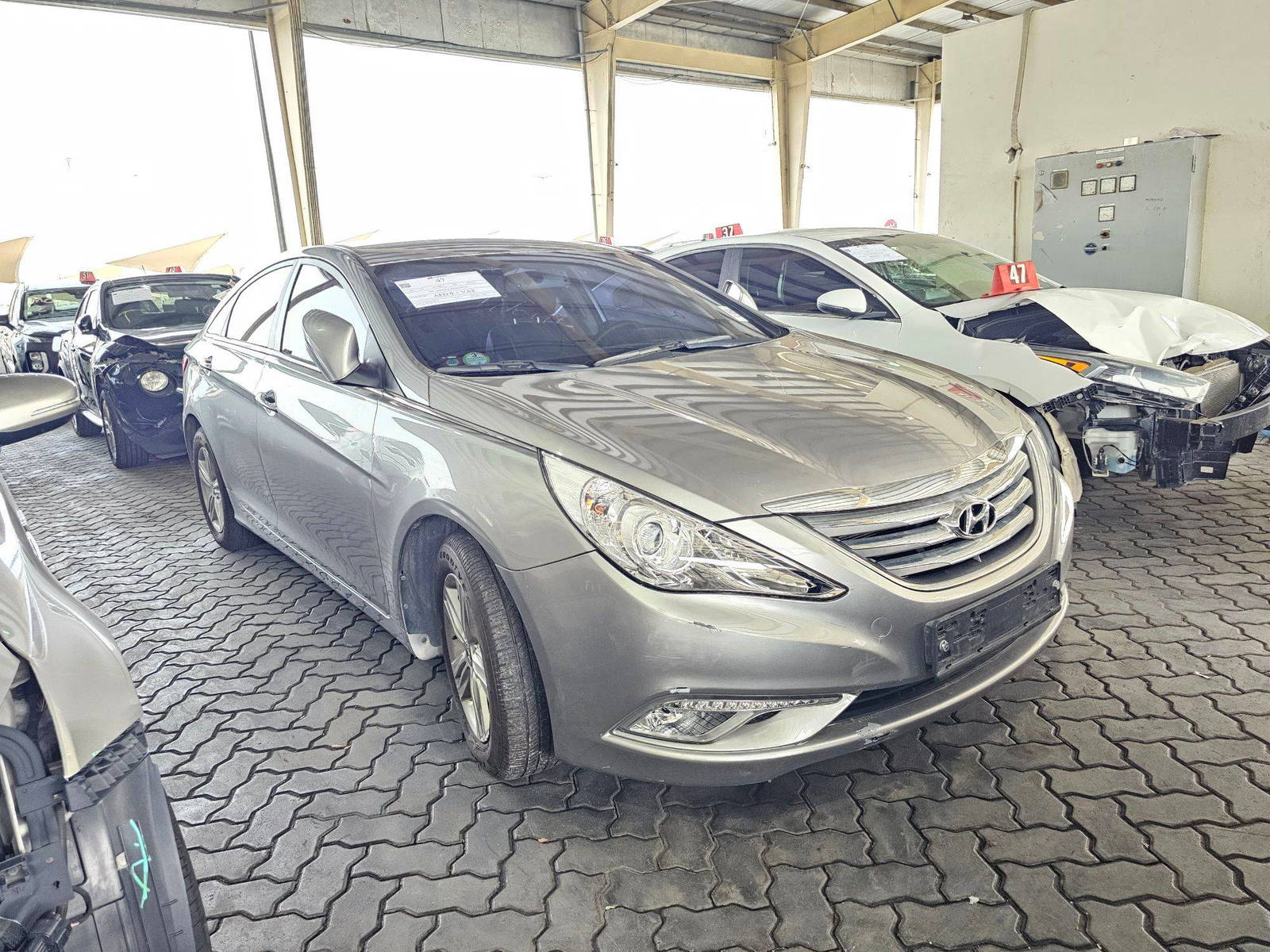 2013 HYUNDAI SONATA — 129067 KM — Lot 567716 — Souq - Marhaba Auctions Used Cars - Image 3